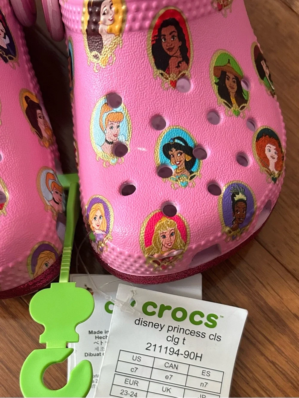 CROCS Pink Disney Princess Kids' Clog Shoes Size 7 NWT